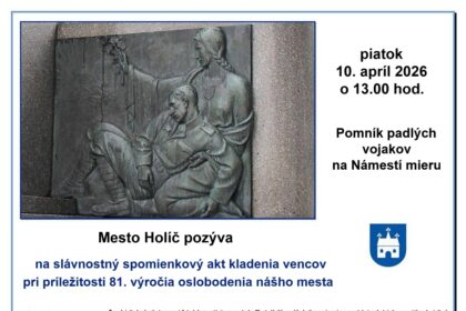Pomník padlých vojakov na Námestí mieru v Holíči, miesto slávnostného kladenia vencov pri príležitosti 81. výročia oslobodenia mesta.