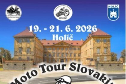 Plagát podujatia Moto Tour Slovakia 2026 s informáciami o 500 km non-stop jazde, štarte zo zámku v Holíči a dátume 19. až 21. júna 2026.