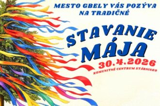 Plagát s programom a informáciami o tradičnom stavani mája v Gbeloch 30. apríla 2026 s folklórnym a hudobným programom.