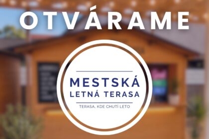 Plagát oznamujúci otvorenie Mestskej letnej terasy v Gbeloch s dátumom a časom podujatia.