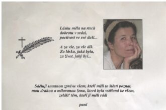 Smútočné oznámenie Ľudmily Tomíkovej s čiernym rámom a textom parte.