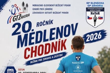 Bežci na štarte bežeckého podujatia v Gbeloch