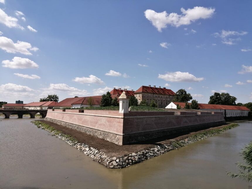 Obnovený bastión Holíčskeho zámku v areáli historickej pevnosti