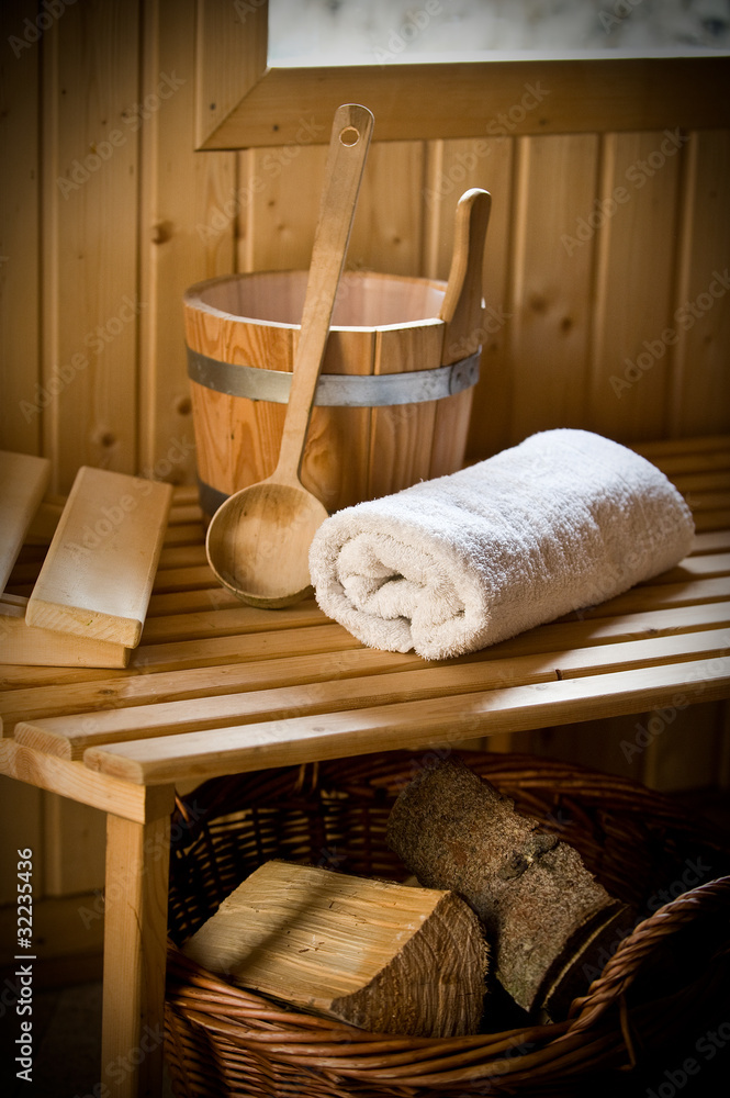 Sauna a saunové potreby v relaxačnom centre.